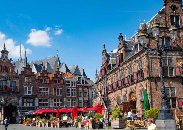 _images_brandspot_new_2020_02_17_binnenstad-plein-waagh-nijmegen_2019_136327